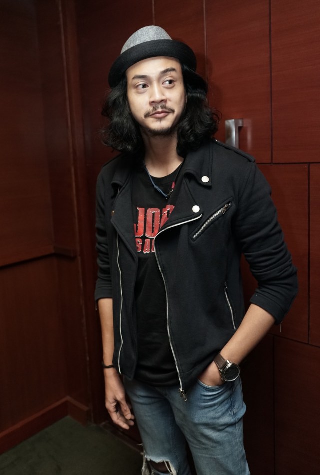 Artis Dimaz Andrean saat hadir di rilis poster film Djoerig Salawe di Plaza Senayan, Jakarta, Rabu, (12/2/2020). Foto: Ronny