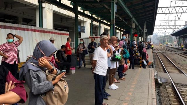Suasana Stasiun Manggarai