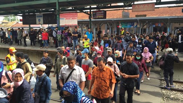 Suasana Stasiun Manggarai