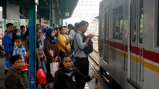 Perubahan Rute KRL di Stasiun Manggarai