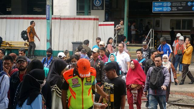 Perubahan Rute KRL di Stasiun Manggarai