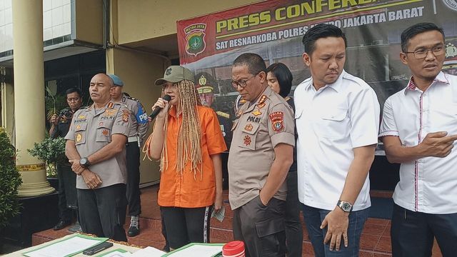 Belum Bisa Bertemu Lucinta Luna, Rosa Meldianti Tak Kecewa (164146)
