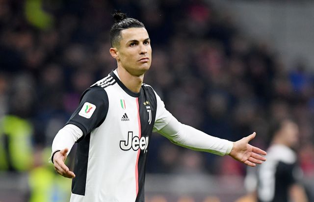 Ekspresi Cristiano Ronaldo saat pertandingan Juventus vs AC Milan di San Siro, Milan, Italia. Foto: REUTERS/Alberto Lingria