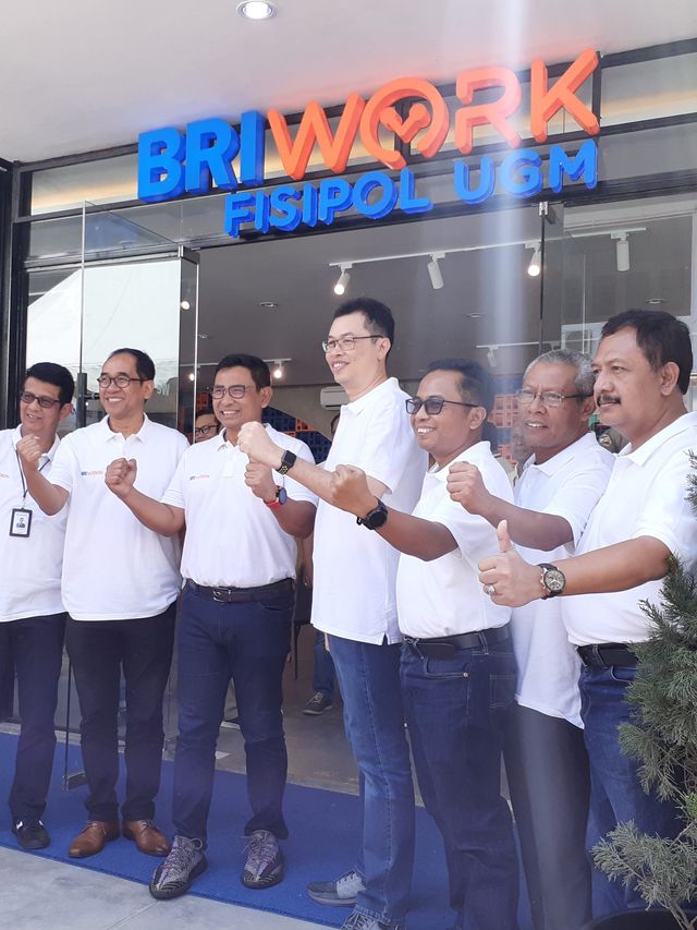 PT Bank Rakyat Indonesia (Persero) Tbk meresmikan BRIWork di Fisipol Universitas Gadjah Mada (UGM), Jumat (14/2). Foto: Arfiansyah Panji Purnandaru/kumparan