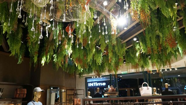 Suasana di Butik Ted Baker di Grand Indonesia