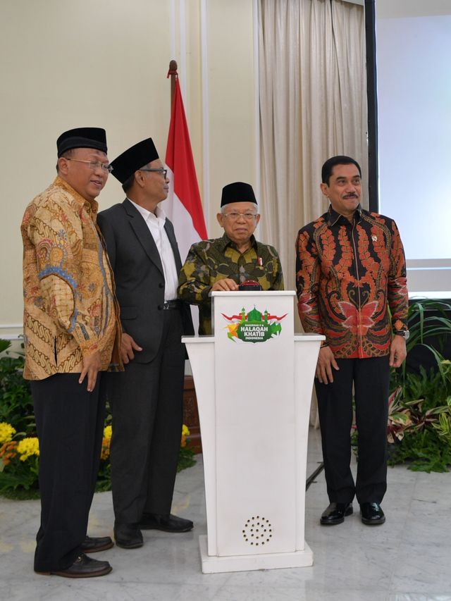 Wakil Presiden Ma'ruf Amin (kedua kanan) hadiri acara Rakernas dan halaqah Khatib se-Indonesia. Foto: Dok. Setwapres RI