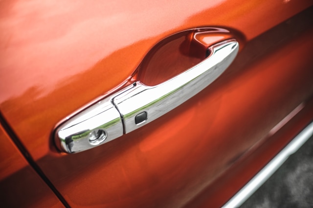 Keyless entry di handle pintu Suzuki XL7 Foto: Bangkit Jaya Putra