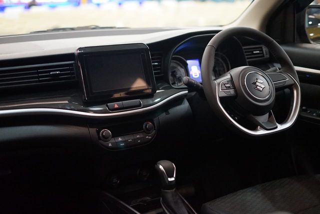 Suzuki XL7