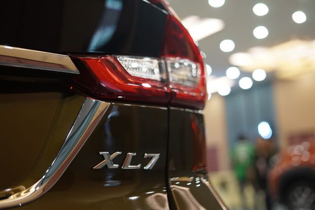 Emblem Suzuki XL7 Foto: M. Ikbal/kumparan