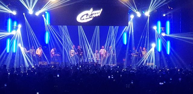 Denny Caknan saat tampil di konser +62 Experience di Sleman, Jumat (14/2/2020). Foto: Sandra.