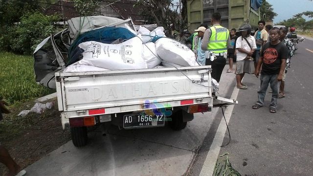 Kecelakaan lalu-lintas di jalan raya Bojonegoro - Cepu, turut wilayah Desa Sudu Kecamatan Gayam Bojonegoro. Sabtu (15/02/2020) 