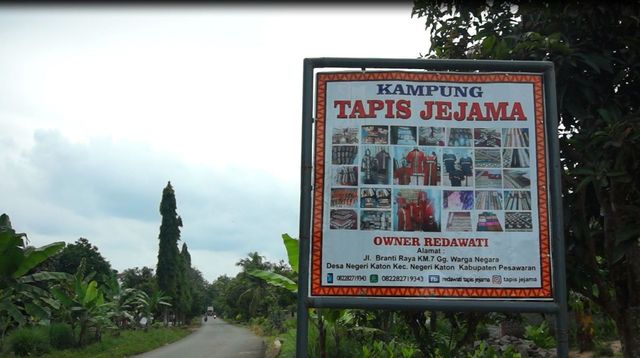 Tapis Negeri Katon, Pesawaran: Kearifan Lokal, Potensi Pembangkit Ekonomi (8331)