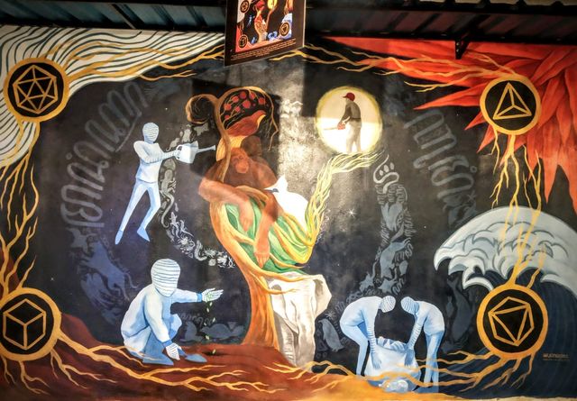 Mural  'Aku Alam, Alam Aku' karya Matter Studio yang menjadi juara pertama - KR14