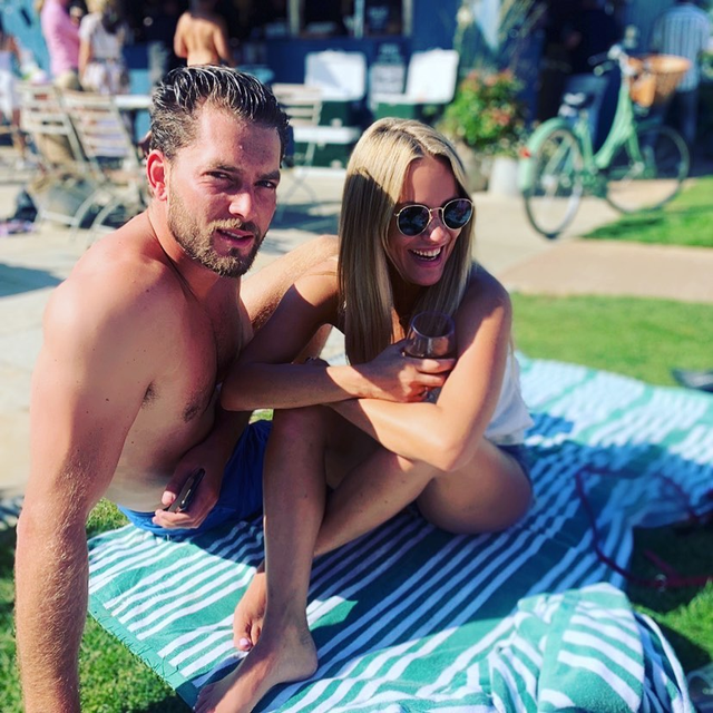 Caroline Flack dan kekasihnya, Lewis Burton. Dok: Instagram @carolineflack