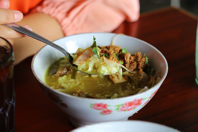 Dilengkapi dengan taburan koya. (Foto: Fery Arifian)