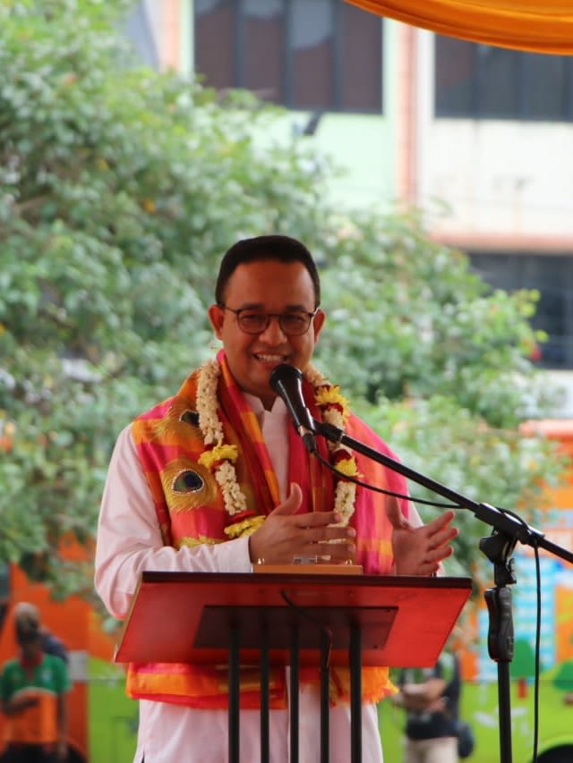 Gubernur DKI Jakarta, Anies Baswedan, menghadiri peletakan batu pertama rumah ibadah umat Hindu, di Jalan Bedugul, Jakarta Barat. Foto: Dok. PPID