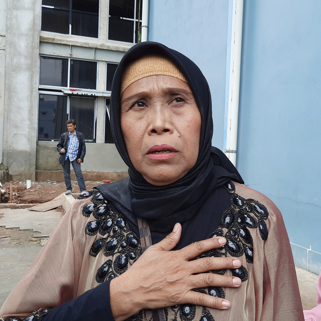 Ibu dari Almarhum Mantan Istri Sule, Lina Jubaedah, Utisah, di kawasan Kapten Tendean, Jakarta Selatan, Senin (17/2). Foto: Maria Gabrielle Putrinda/kumparan