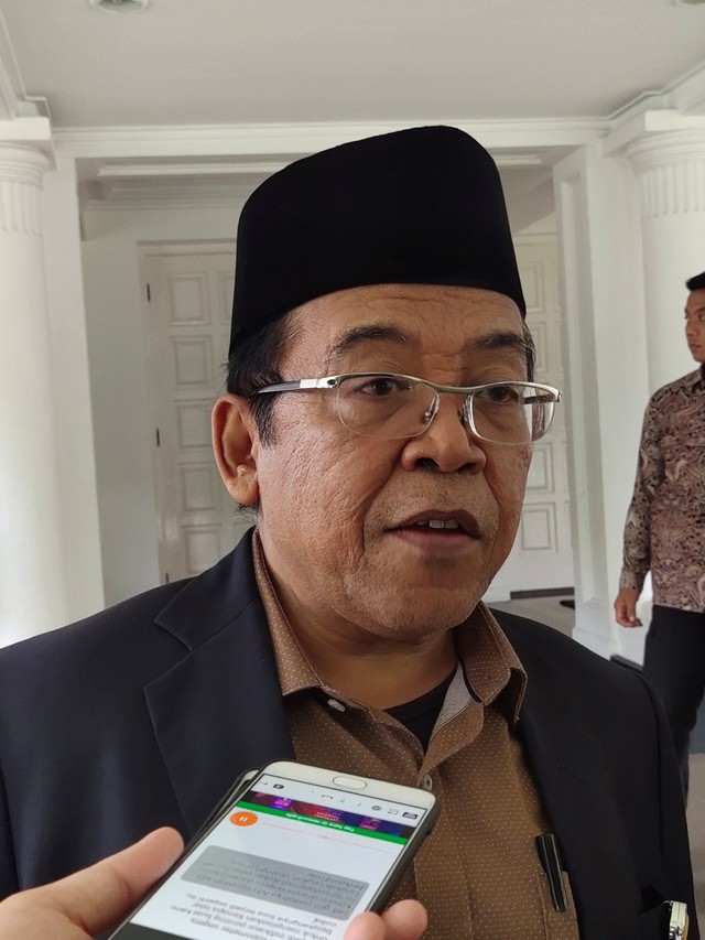 Juru bicara Wakil Presiden RI, Masduki Baidlowi, di Rumah Dinas Wakil Presiden, Jakarta, Senin (17/2). Foto: Aprilandika Pratama/kumparan