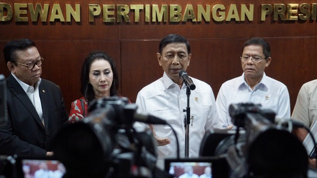 Ketua Dewan Pengawas Presiden, Wiranto (tengah). Foto: Helmi Afandi/kumparan