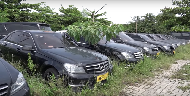 Mercedes Benz/Tangkapan layar dari vlog Ridwan Hanif Rahmadi.