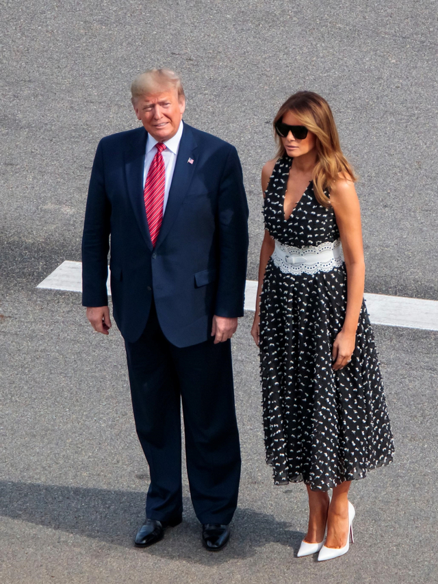 President Amerika Serikat Trump dan Istrinya Melania Trump saat di Daytona International Speedway. Foto: Mark J. Rebilas-USA TODAY Sports via Reuters