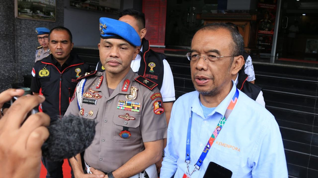 Sesmenpora, Gatot S Dewo Broto, bertemu Satgas Antimafia Bola di Ditreskrimum Polda Metro Jaya, Selasa (18/2). Foto: Ferry Tri Adi/kumparan