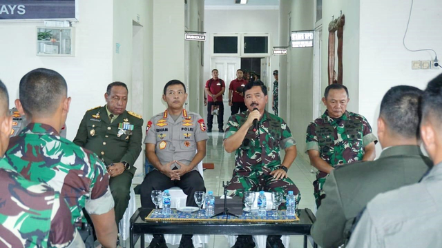 Hadi Tjahjanto Idham Azis di Papua