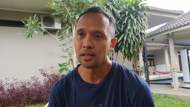 Oka Tripambudo, Pelatih Crossfit Ashraf Sinclair
