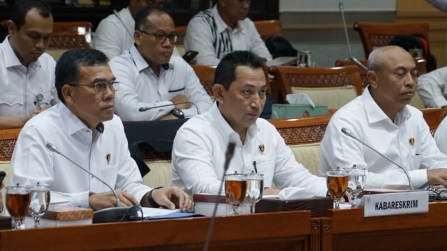 Rapat dengar pendapat Kabareskrim Mabes Polri Membahas  penanganan perkara kasus PT Trans Pasific Petro Chemical Utama (TPPI) yang melibatkan Honggo Wendratmo. Foto: Helmi Afandi Abdullah/kumparan