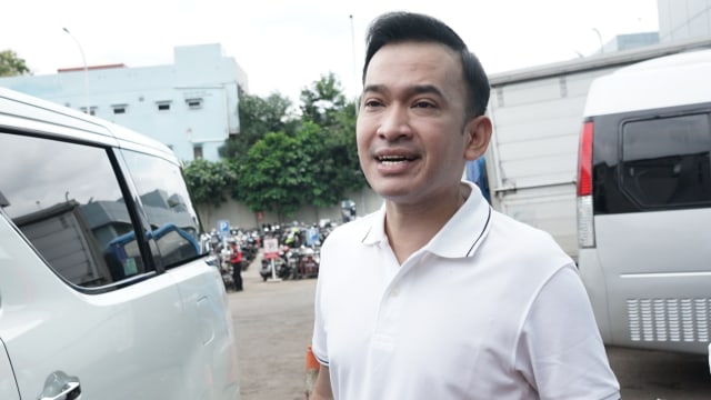 Presenter Ruben Onsu saat ditemui dikawasan Tendean, Jakarta, Rabu, (19/2). Foto: Ronny