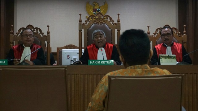 Sidang dakwaan Yul Dirga