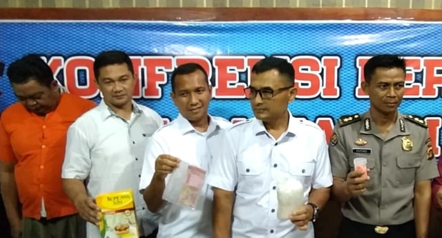 Diduga Suplai Narkoba di Lapas Kuala Tungkal, Oknum Sipir Ditangkap Polisi. Foto: Jambikita.id