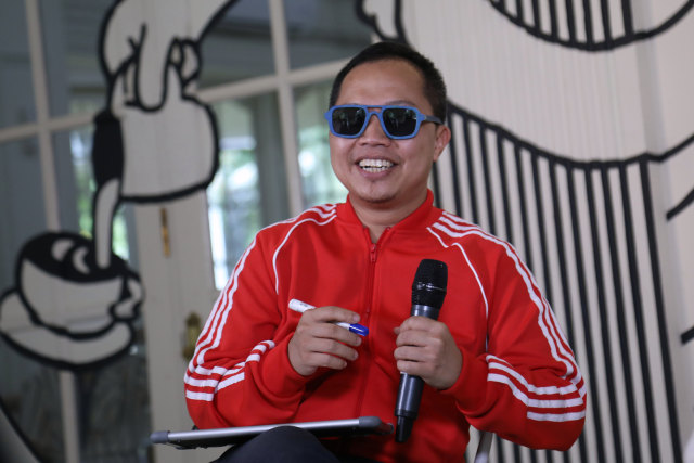 Foto: Lala Karmela dan Sandhy Sondoro Nyanyi Bareng di kumparan (1157282)