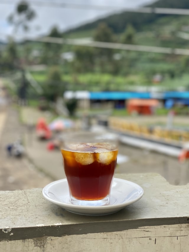 Temu Jumpa, Tempat Ngopi Hits dengan Latar Indahnya Alam Dieng (96517)