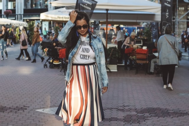 Ilustrasi ootd perempuan. Dok: unsplash.com