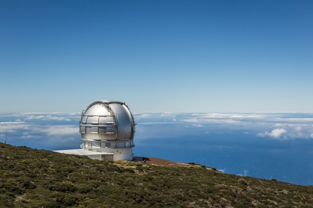 astronomical-observatory-2871549_1920.jpg