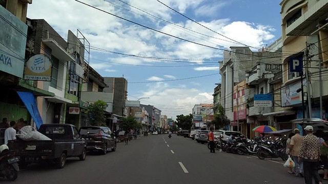 Ruas Jalan Karanggetas, Kota Cirebon yang dianggap terlarang bagi pejabat dan orang yang memiliki pesugihan. (Juan)