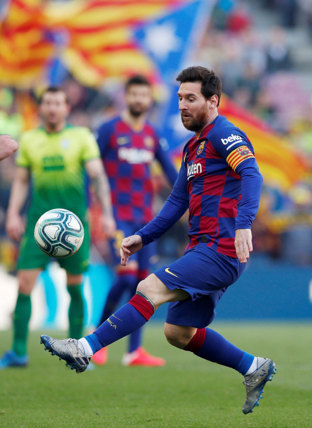 Pemain FC Barcelona Lionel Messi saat melawan Eibar pada laga lanjutan La Liga Spanyol di Camp Nou, Barcelona, Spanyol.  Foto: REUTERS / Albert Gea