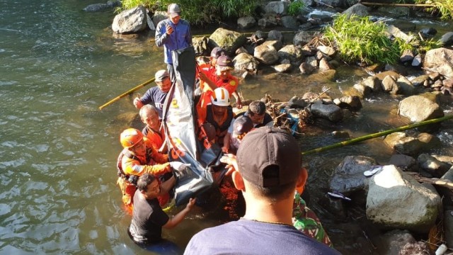 Polemik Tiga Pembina Pramuka Tersangka Susur Sungai Digunduli (953556)