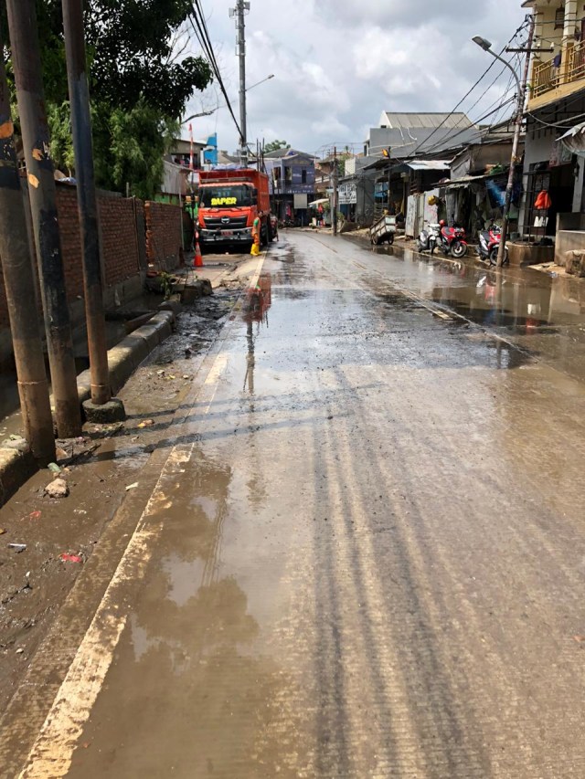 Banjir Di Kemang Utara Surut, Kendaraan Kembali Melintas | Kumparan.com