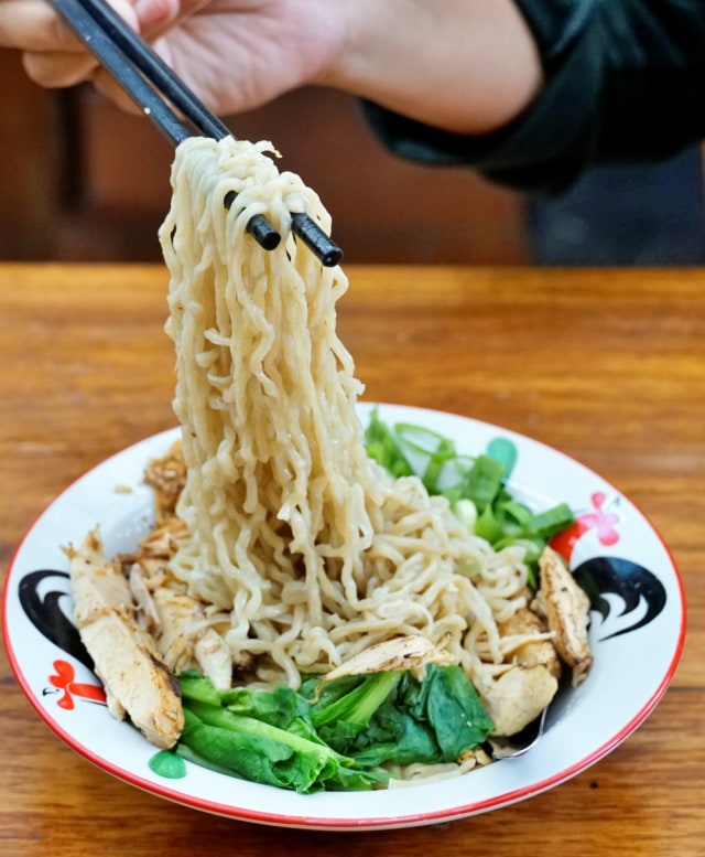 Sedjuk Bakmi dan Kopi, Tempat Makan Mi ala Rumahan di ...