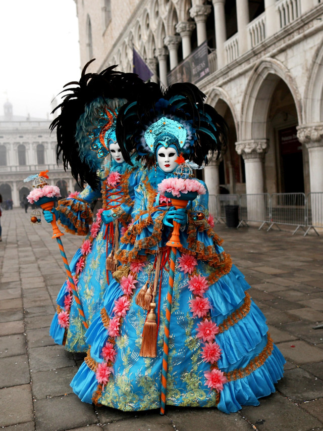 Karnaval Venesia di Italia, 24 Februari 2020, sebelum corona mengubah segalanya. Foto: REUTERS/Ohad Zwigenberg