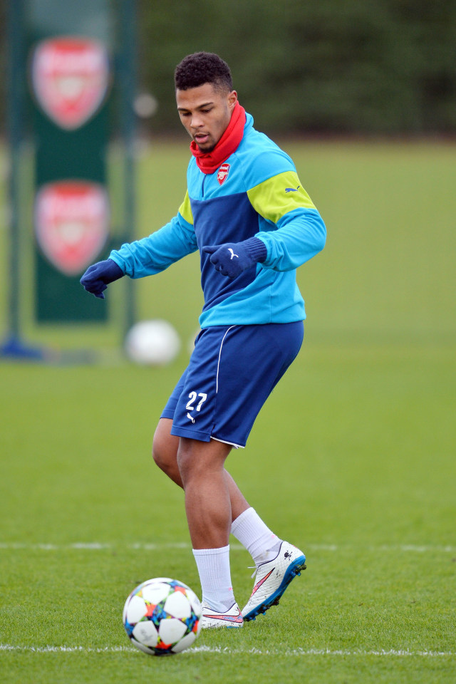 Serge Gnabry saat masih bekostum Arsenal. Foto: AFP/GLYN KIRK 