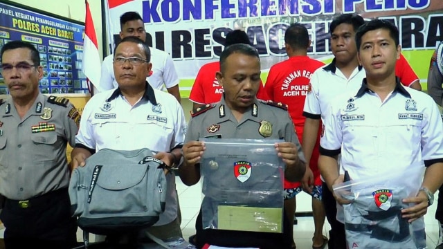 Konferensi pers pengeroyokan wartawan LKBN Antara di Aceh Barat. Foto: Dok. Istimewa