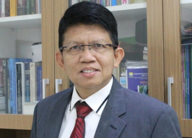 Dr. Muhammad Ridwansyah, Staf Pengajar FEB Universitas Jambi dan Natural Resources Economist. Foto: penulis