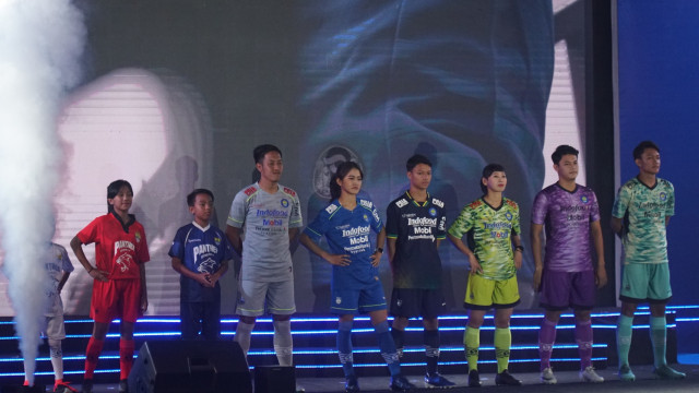 Persib memperkenalkan jersey baru untuk musim tahun ini (Foto: Ananda Gabriel)