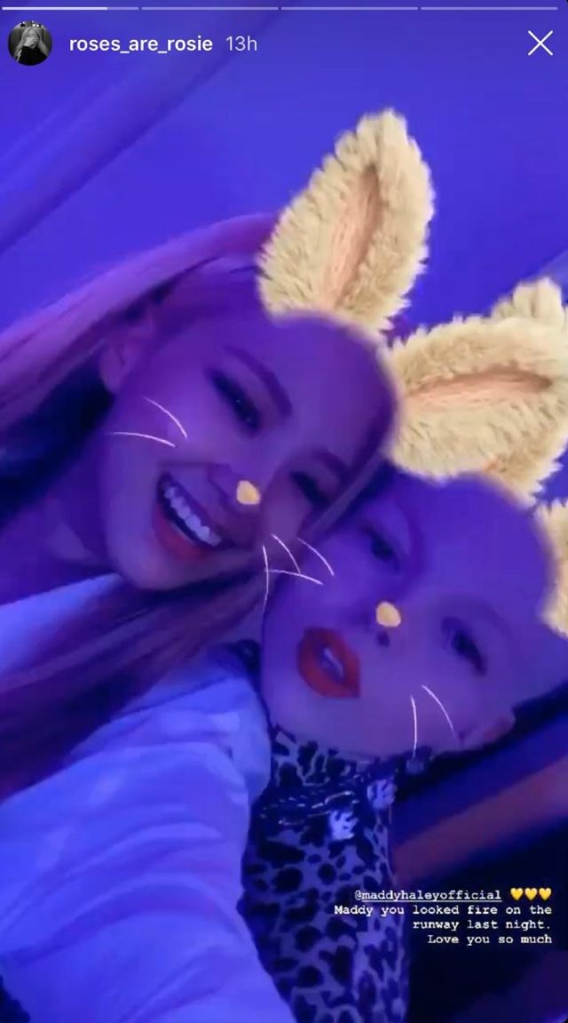 5 Potret Rosé 'Blackpink' Bersama Selebritas di Paris, Rami Malek Salah Satunya (1213682)