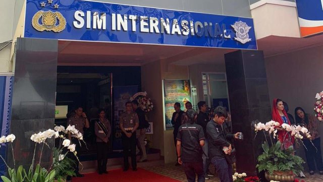 SIM Internasional Online di NTMC Polri, Jakarta Selatan. Foto: Mirsan Simamora/kumparan