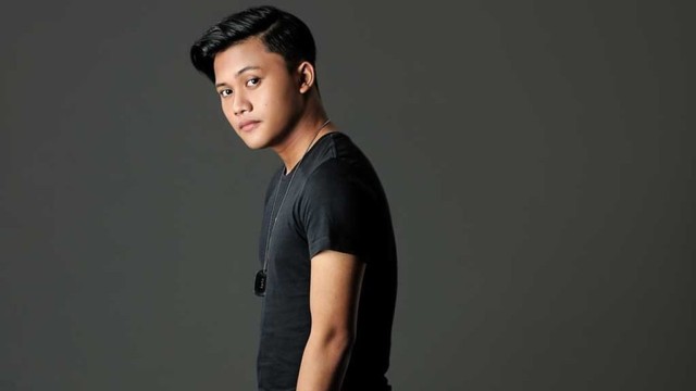 Momen Haru Intimate Concert Rizky Febian: Sule Menangis ...