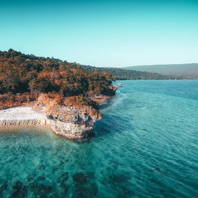 Ilustrasi Pantai Dok. Kemenpar